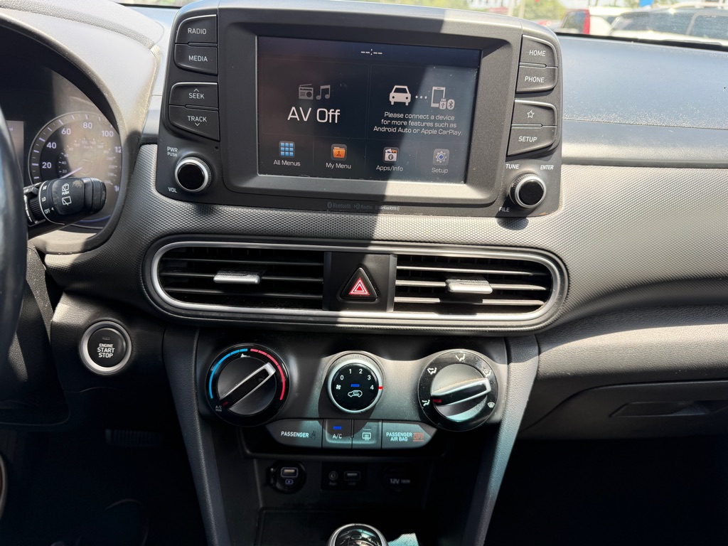 Photo 15 of this HYUNDAI KONA