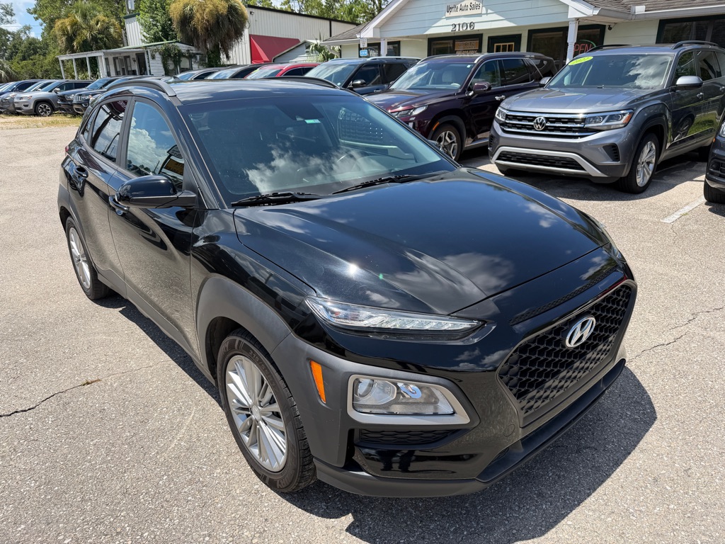 Photo 3 of this HYUNDAI KONA