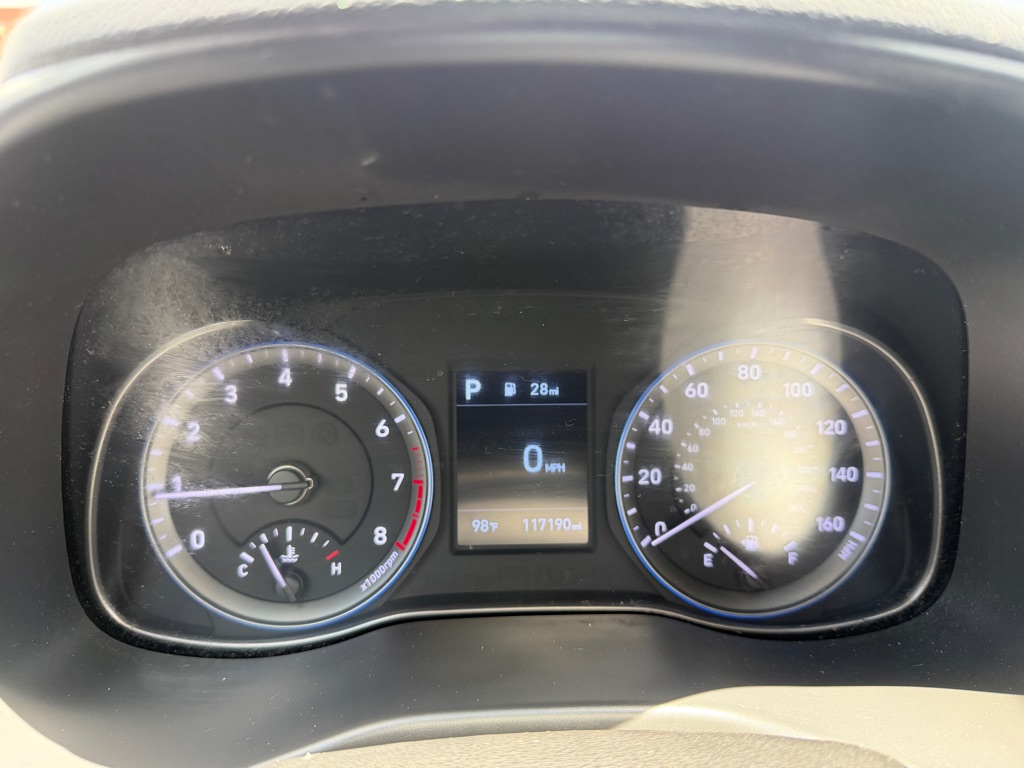 Photo 14 of this HYUNDAI KONA