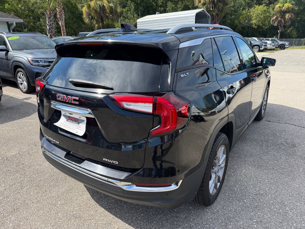 Photo 5 of this GMC TERRAIN