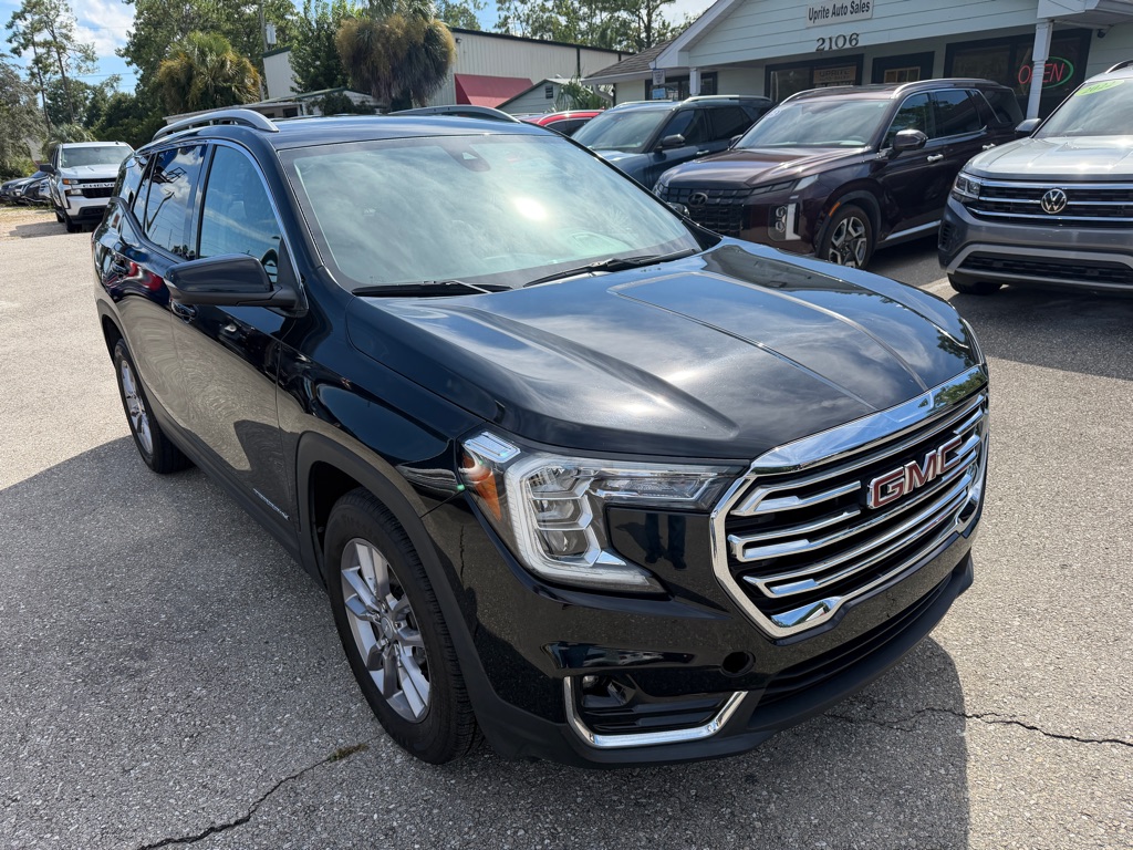 Photo 3 of this GMC TERRAIN