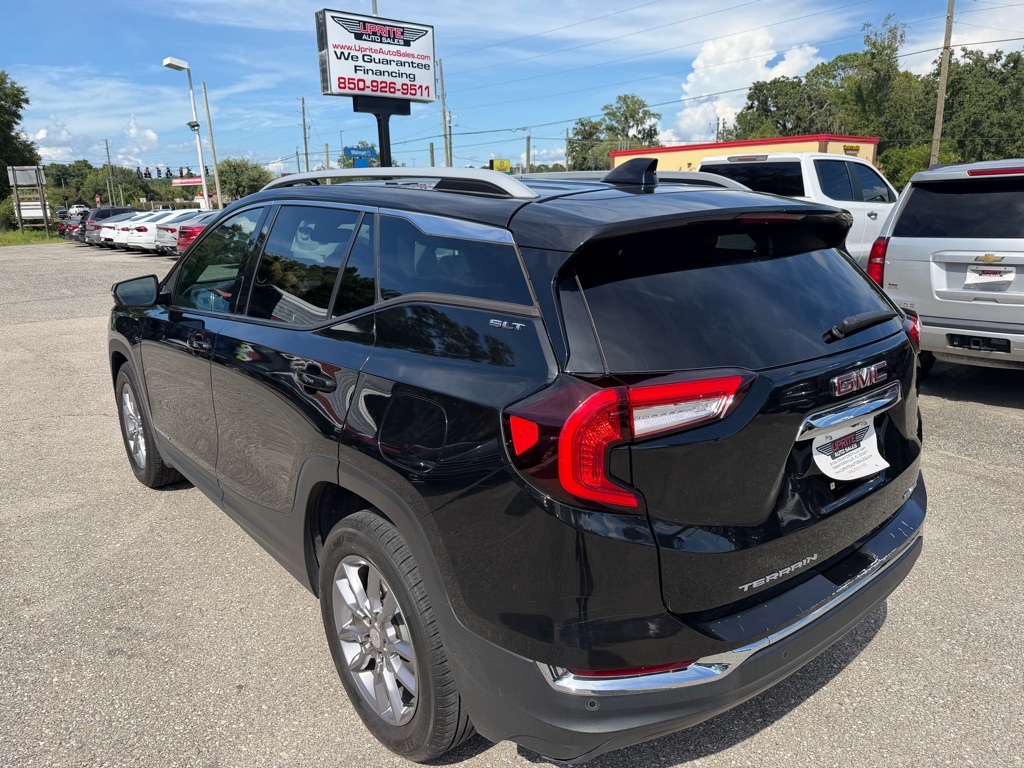 Photo 7 of this GMC TERRAIN