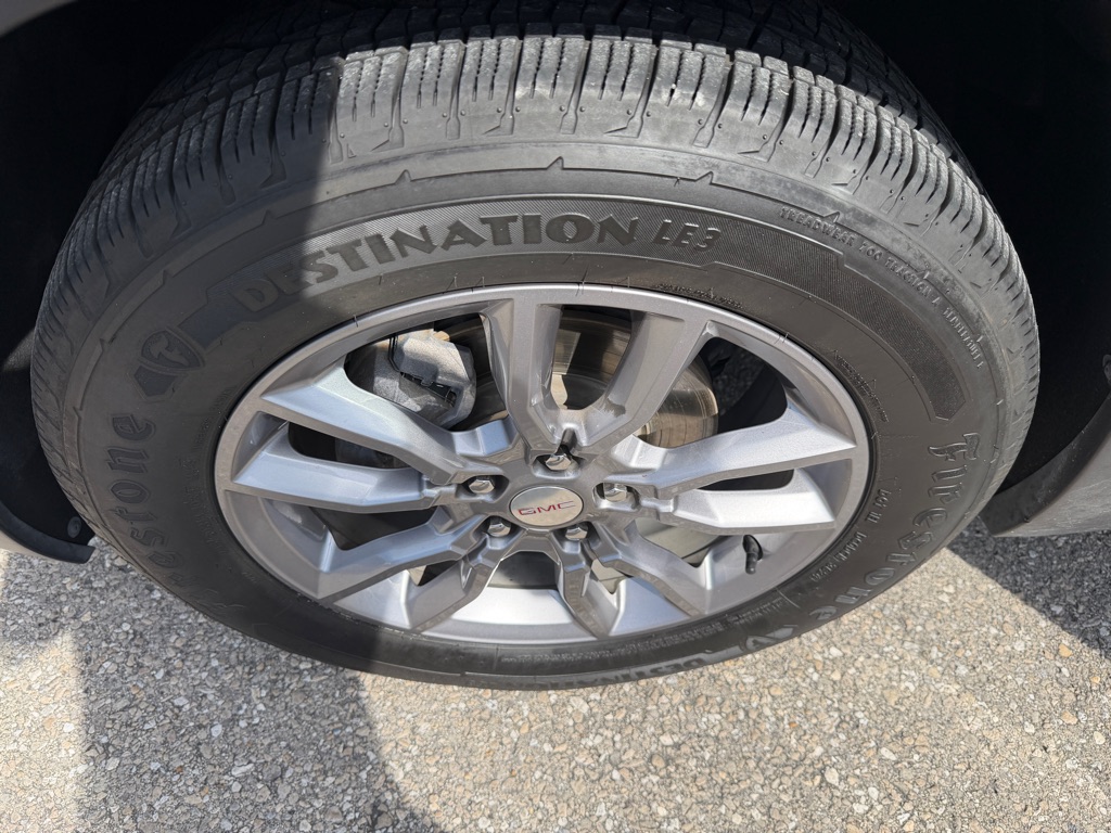 Photo 20 of this GMC TERRAIN