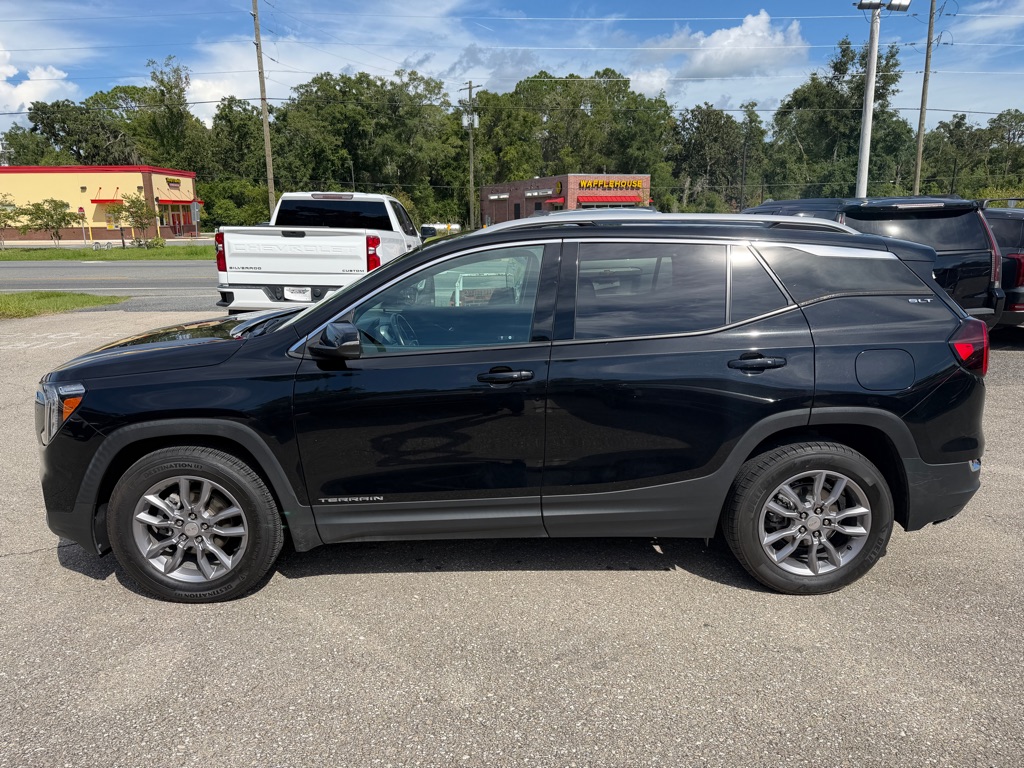 Photo 8 of this GMC TERRAIN