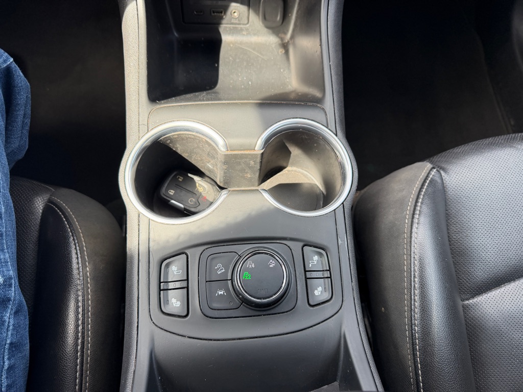 Photo 16 of this GMC TERRAIN