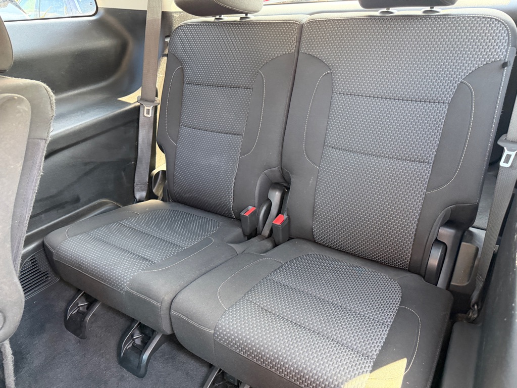 Photo 36 of this VOLKSWAGEN ATLAS