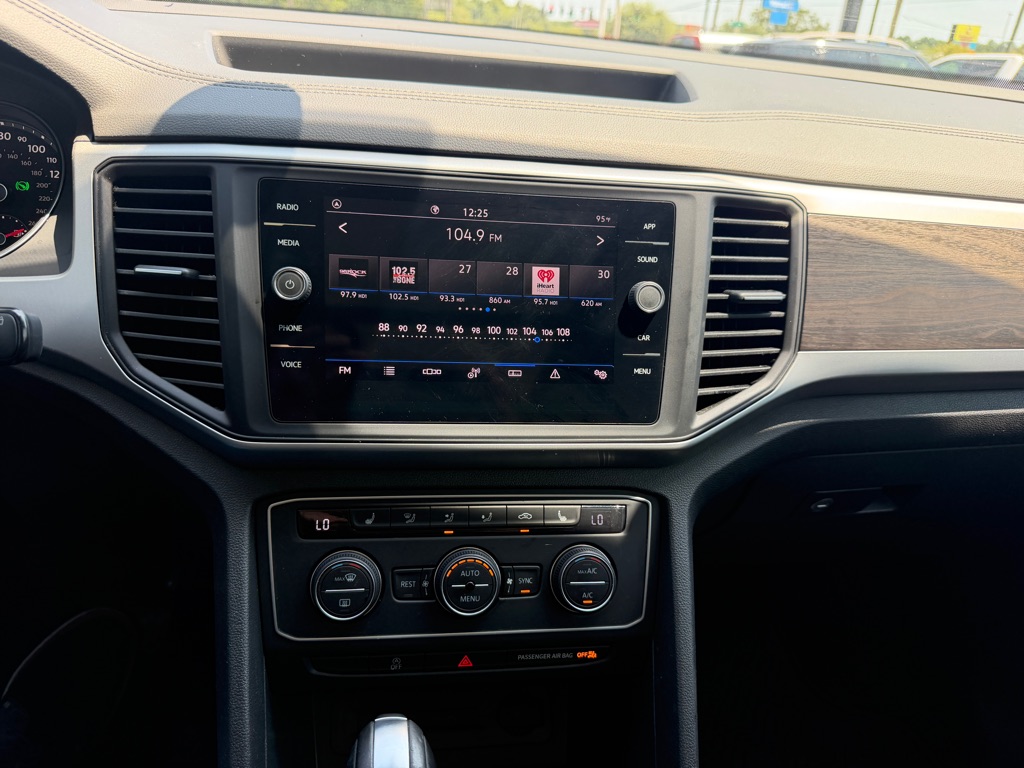 Photo 17 of this VOLKSWAGEN ATLAS