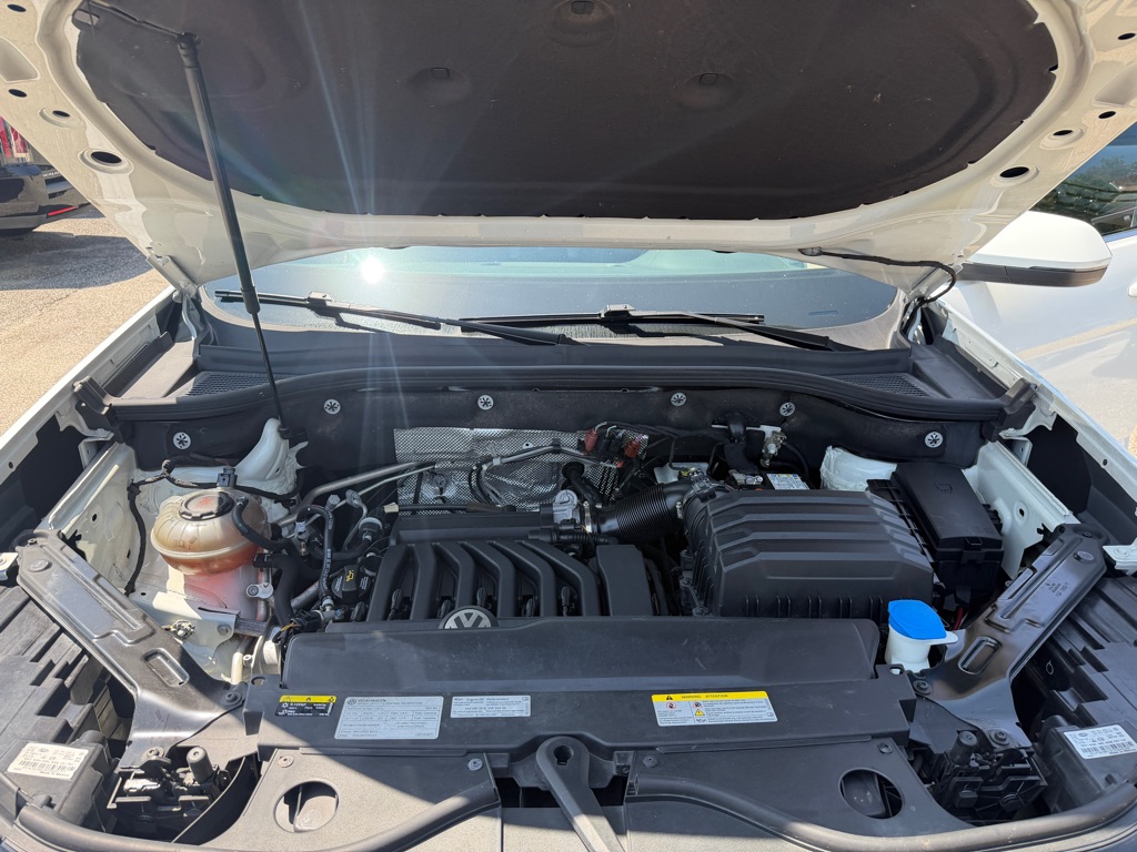 Photo 19 of this VOLKSWAGEN ATLAS