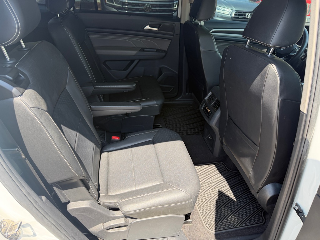 Photo 11 of this VOLKSWAGEN ATLAS