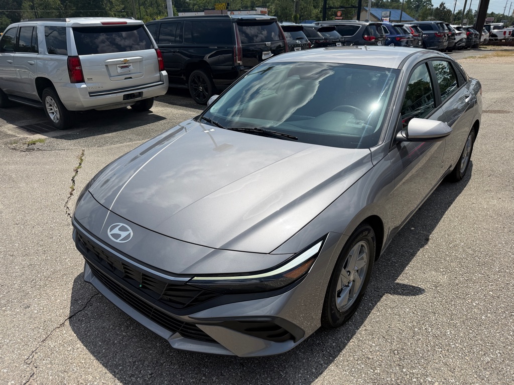 2024 HYUNDAI ELANTRA