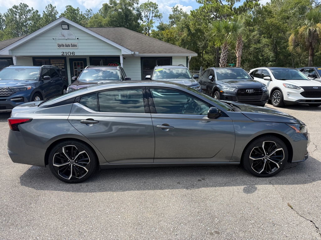 Photo 4 of this NISSAN ALTIMA