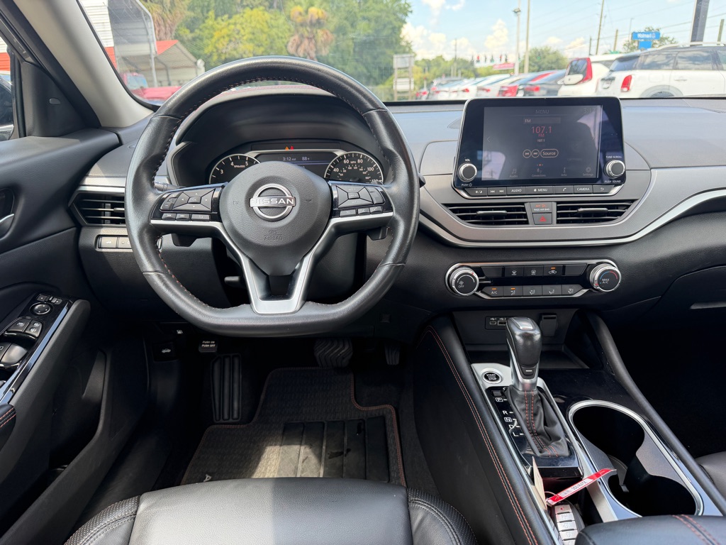 Photo 13 of this NISSAN ALTIMA