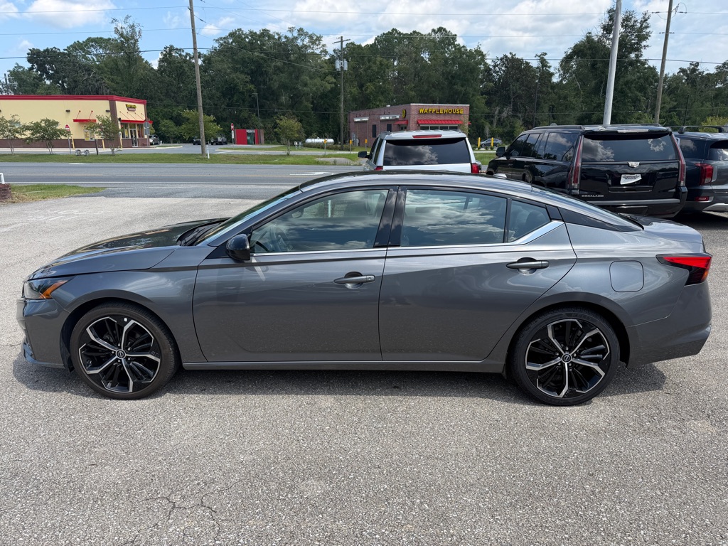 Photo 8 of this NISSAN ALTIMA