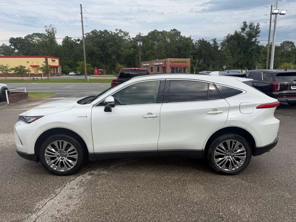 Photo 8 of this TOYOTA VENZA