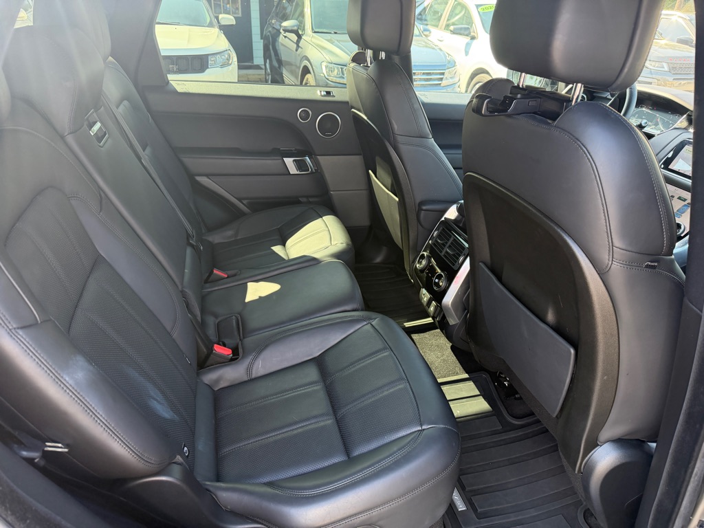 Photo 11 of this LAND ROVER RANGE ROVER SPO