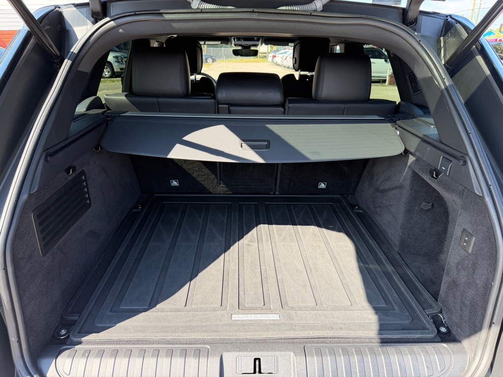 Photo 20 of this LAND ROVER RANGE ROVER SPO