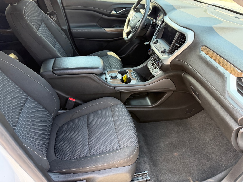Photo 10 of this GMC ACADIA