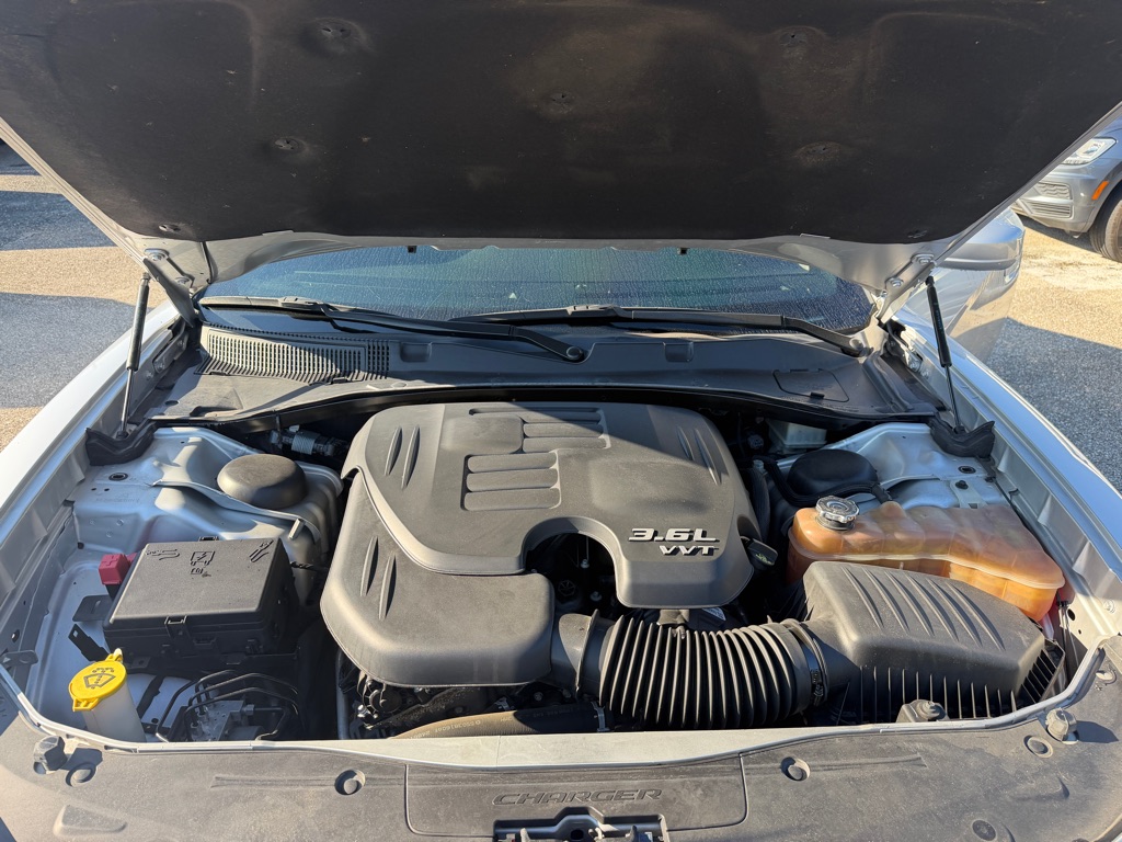 Photo 17 of this DODGE CHARGER