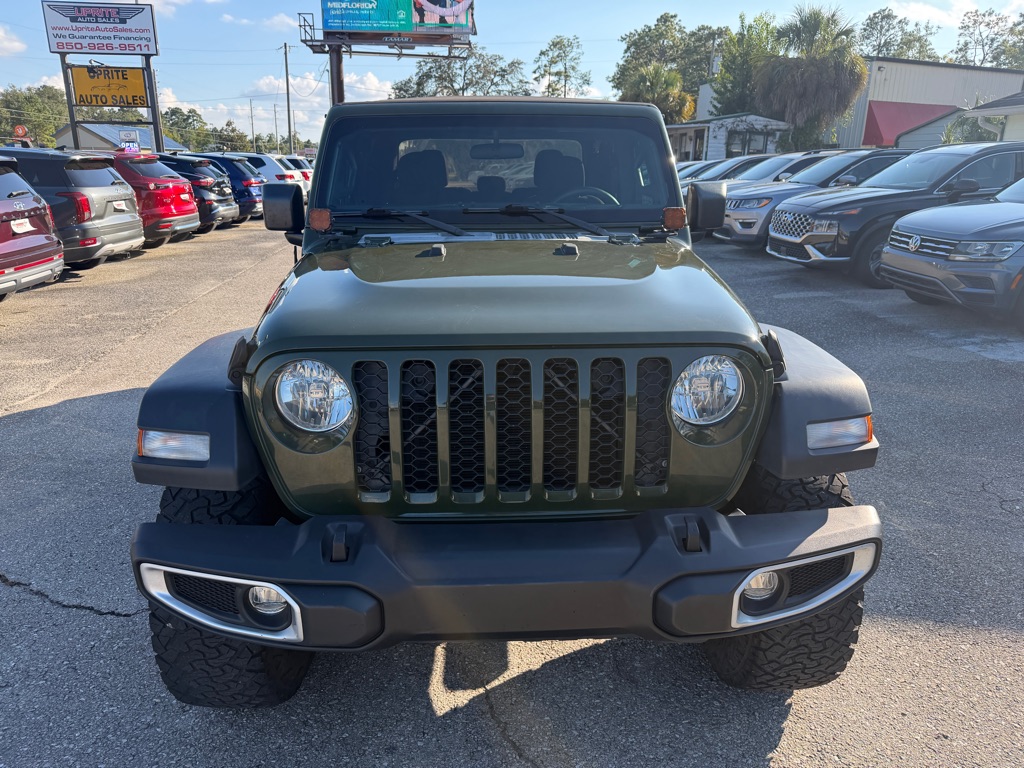 Photo 2 of this JEEP GLADIATOR