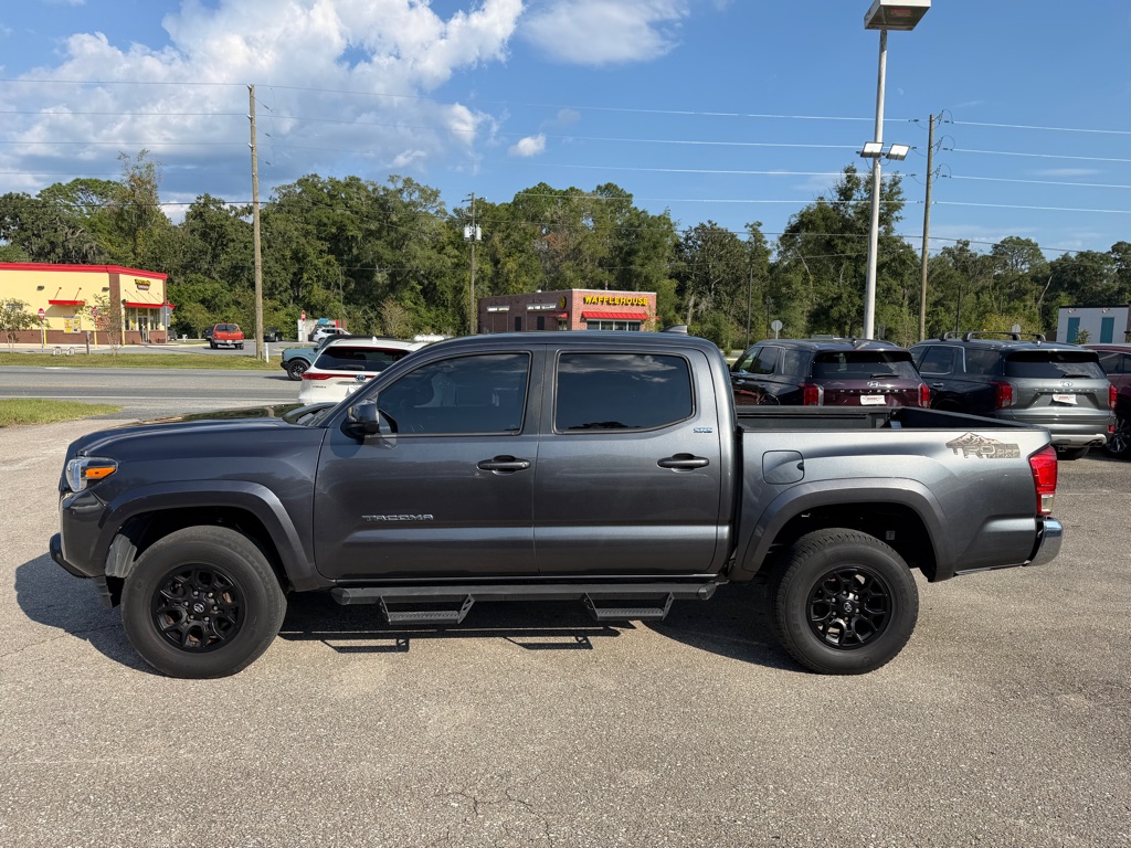 Photo 8 of this TOYOTA TACOMA
