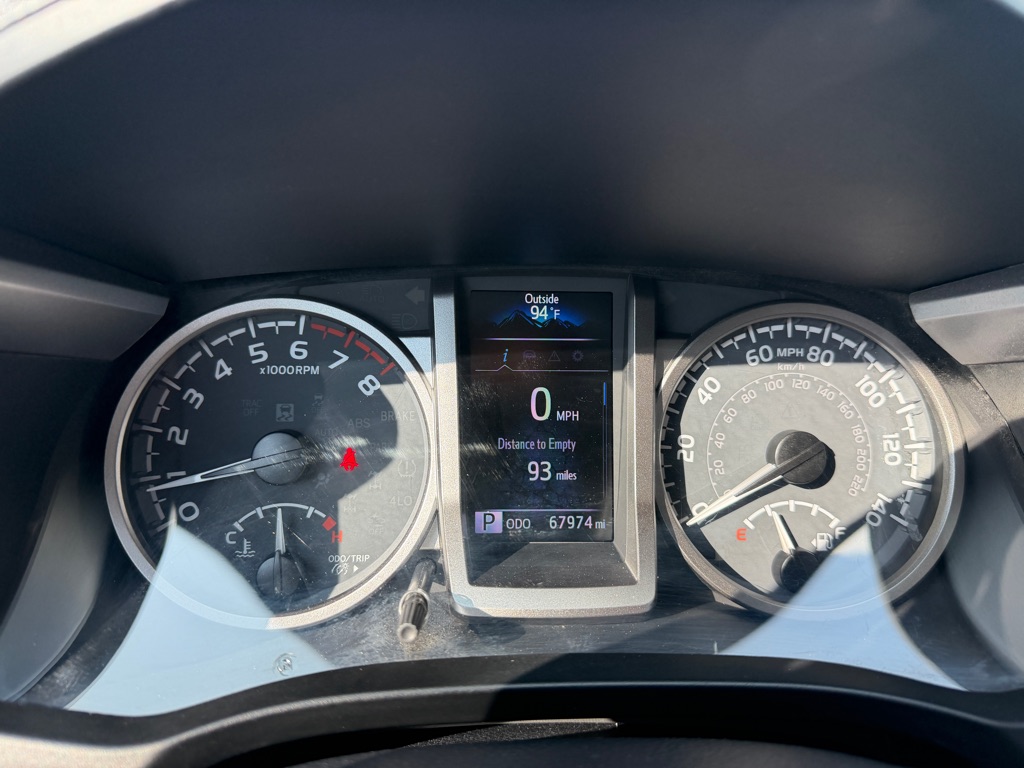 Photo 14 of this TOYOTA TACOMA