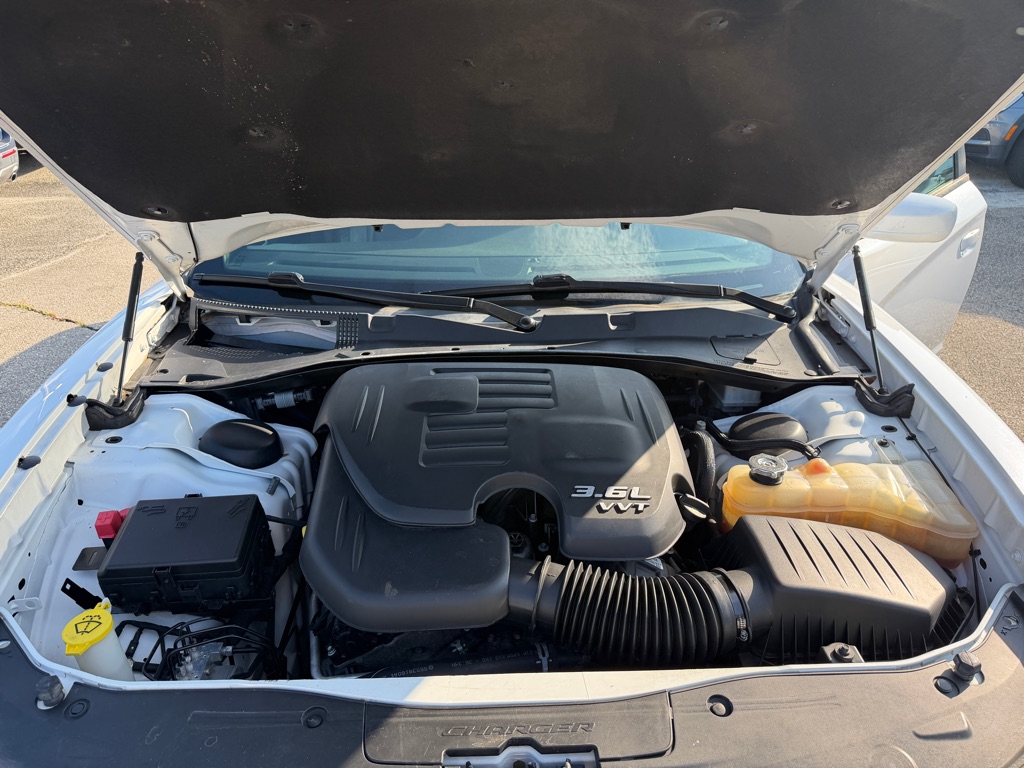 Photo 17 of this DODGE CHARGER