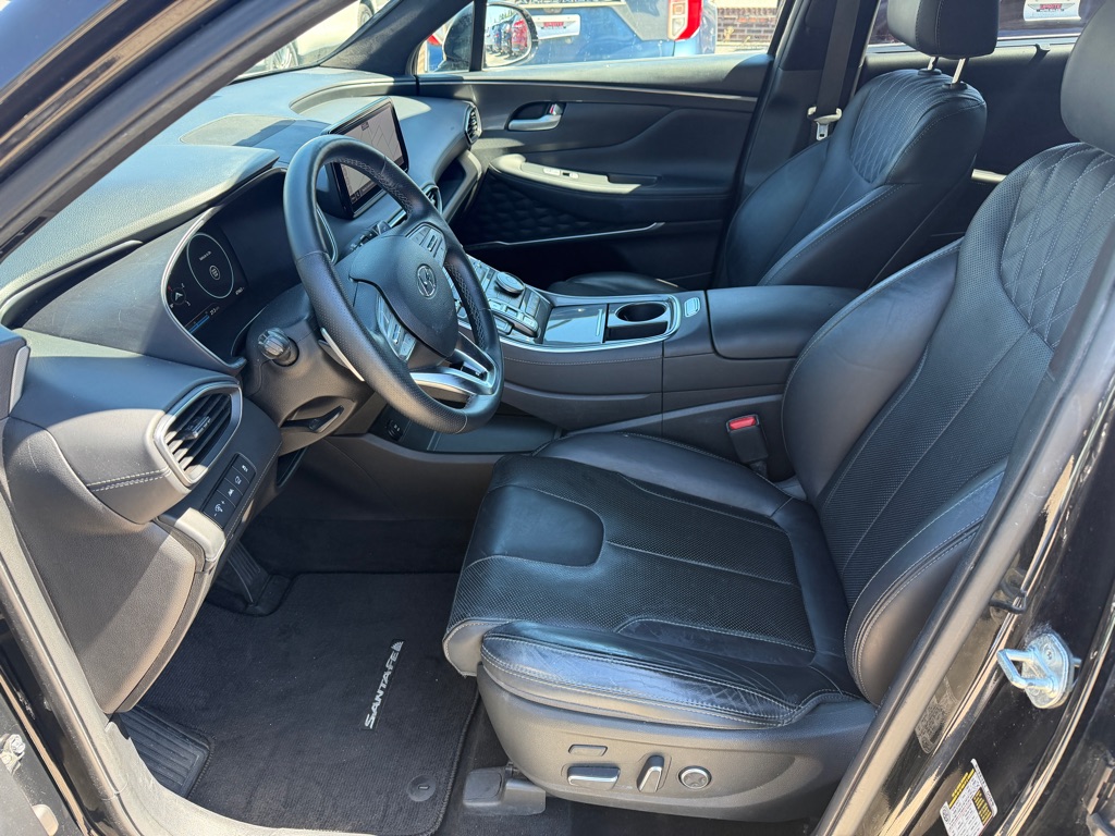 Photo 9 of this HYUNDAI SANTA FE