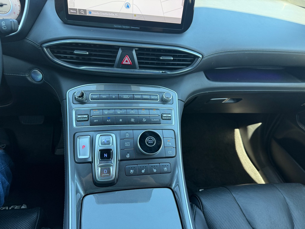 Photo 16 of this HYUNDAI SANTA FE