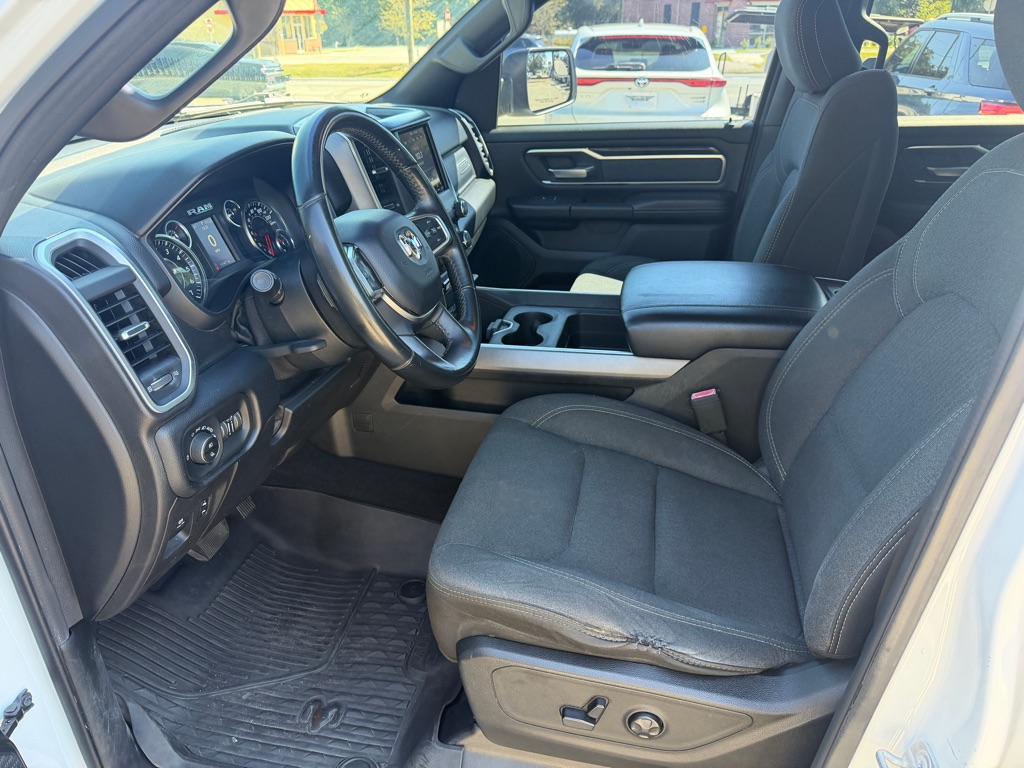 Photo 9 of this RAM 1500