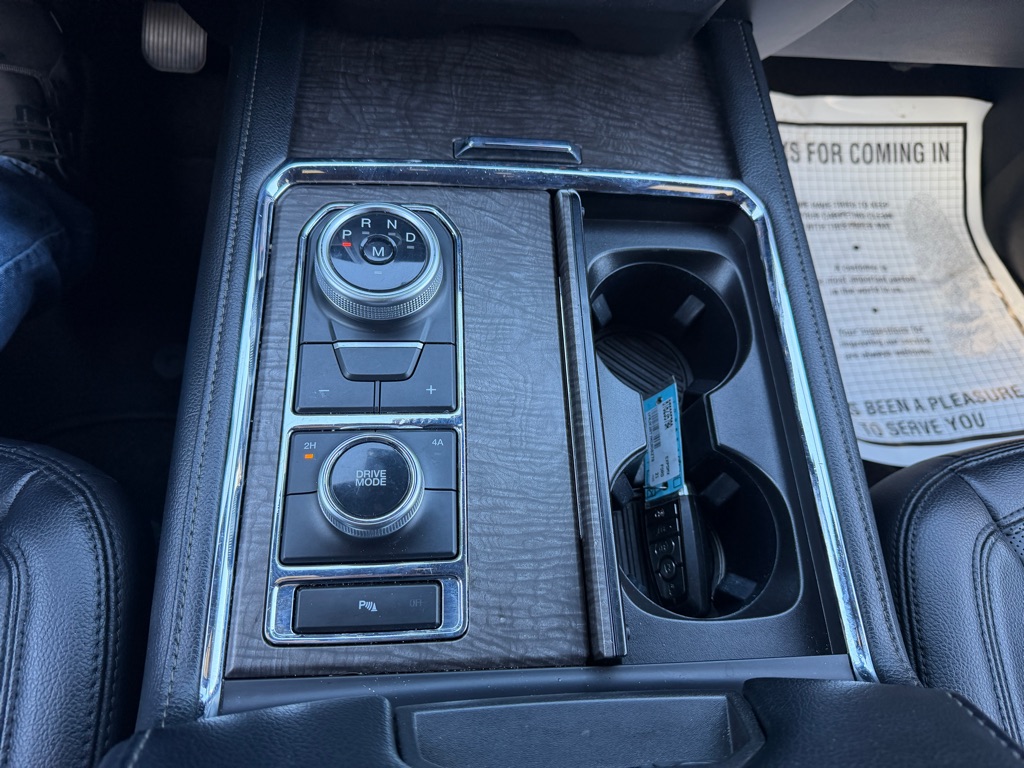 Photo 19 of this FORD EXPEDITION