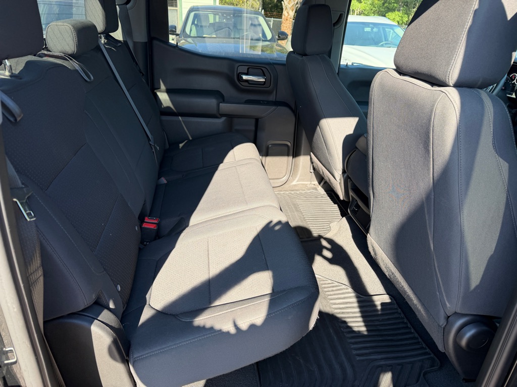 Photo 11 of this CHEVROLET SILVERADO 1500
