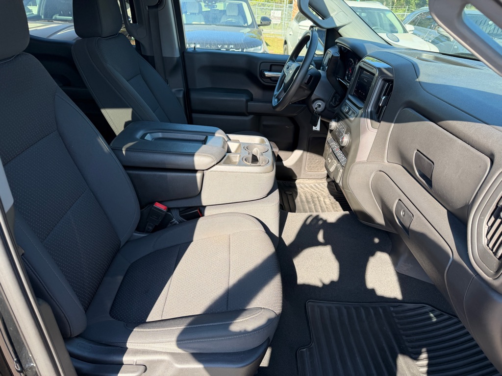 Photo 10 of this CHEVROLET SILVERADO 1500