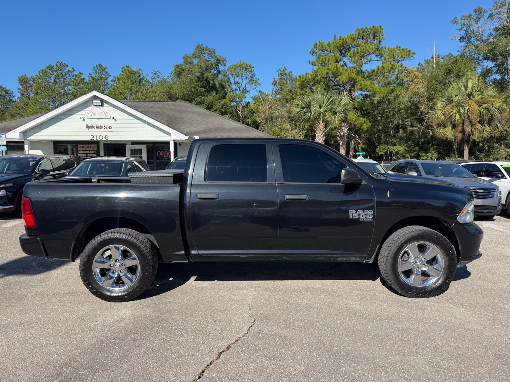 Photo 4 of this RAM 1500 CLASSIC