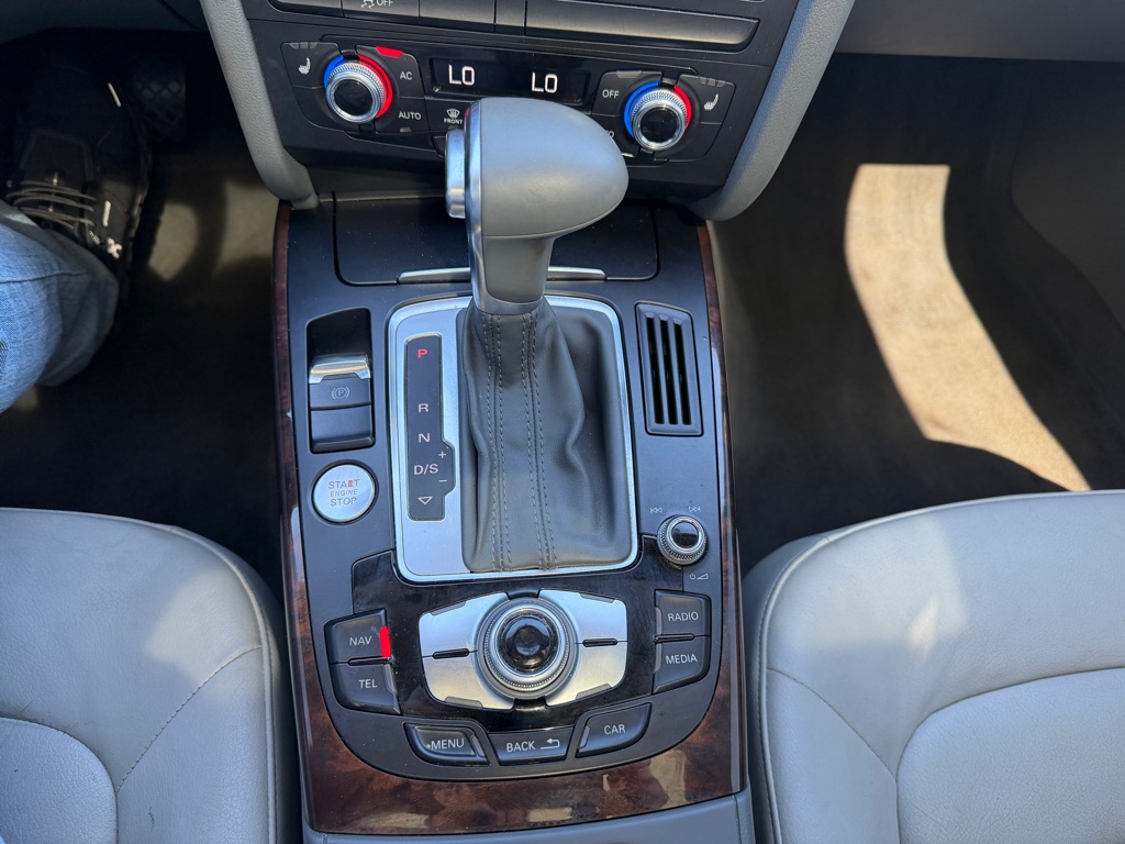 Photo 15 of this AUDI A5