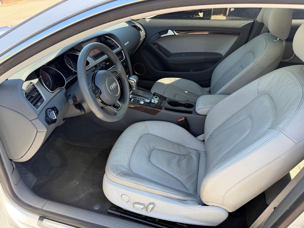 Photo 9 of this AUDI A5