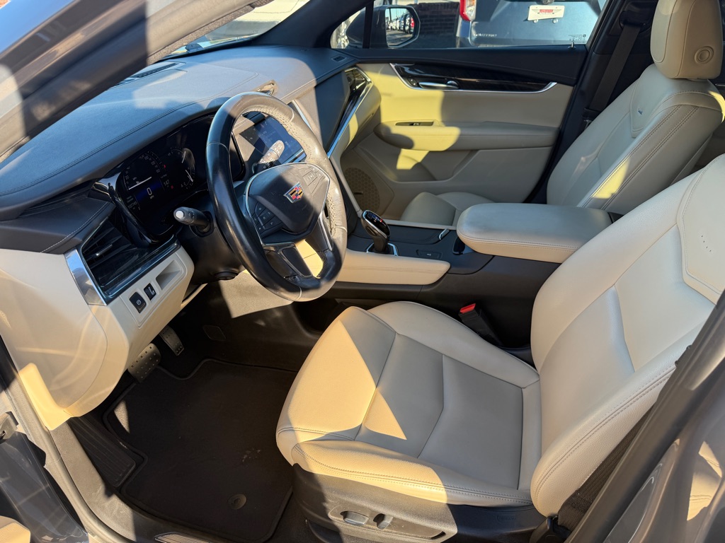 Photo 9 of this CADILLAC XT5