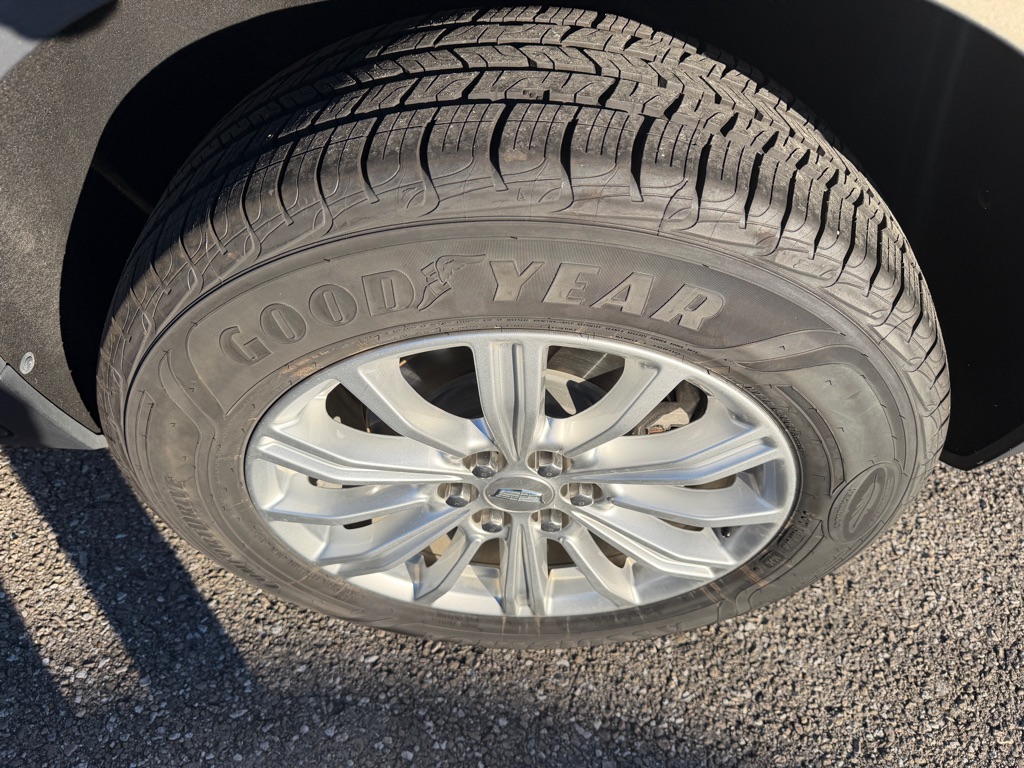 Photo 19 of this CADILLAC XT5