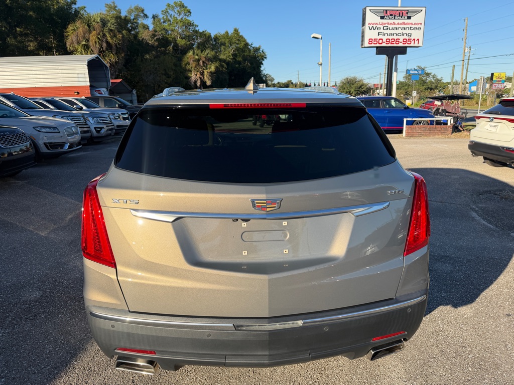 Photo 6 of this CADILLAC XT5