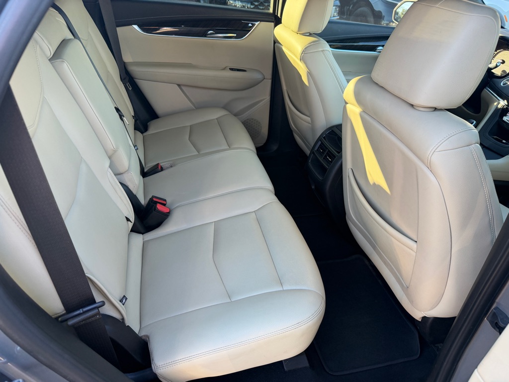 Photo 11 of this CADILLAC XT5