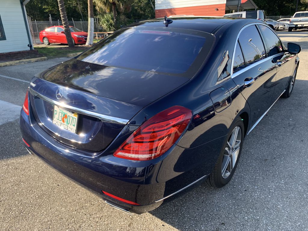 Photo 5 of this MERCEDES-BENZ S-CLASS