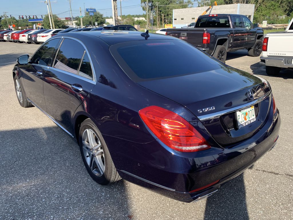 Photo 7 of this MERCEDES-BENZ S-CLASS