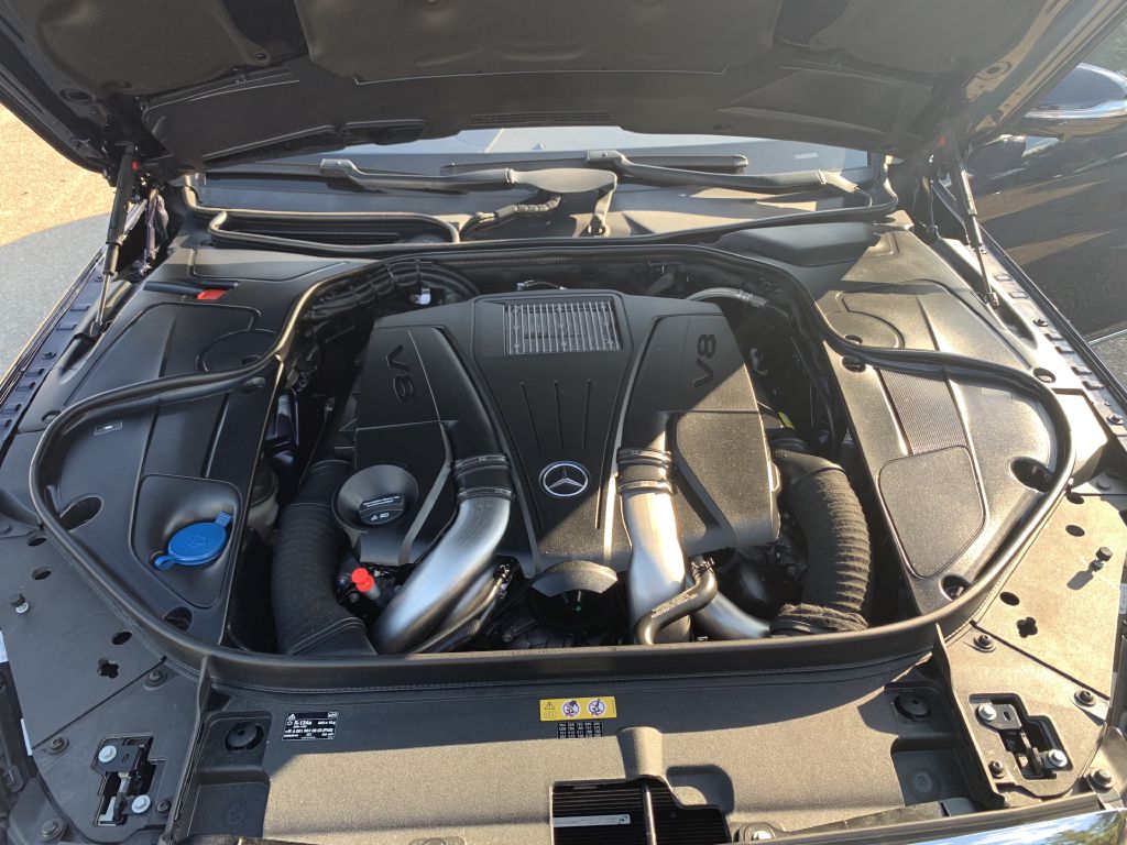 Photo 19 of this MERCEDES-BENZ S-CLASS