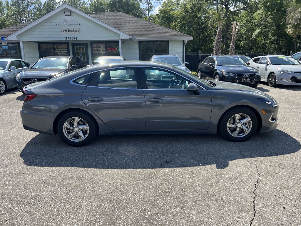 Photo 4 of this HYUNDAI SONATA