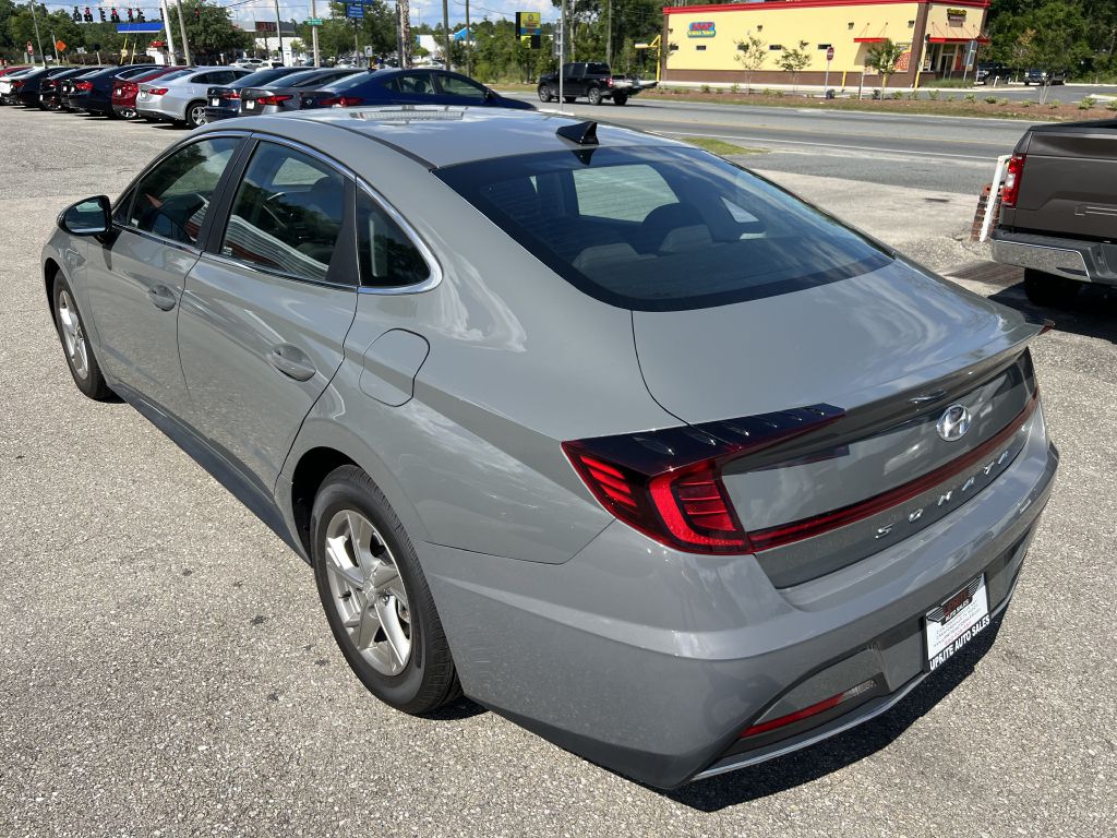 Photo 7 of this HYUNDAI SONATA
