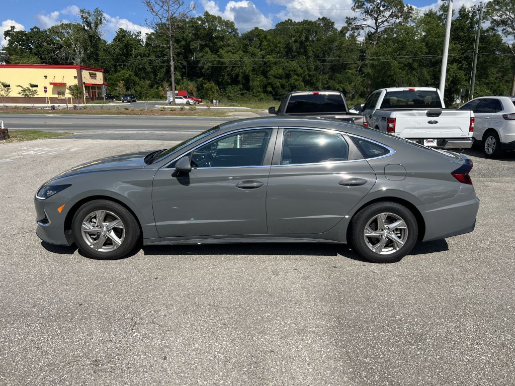 Photo 8 of this HYUNDAI SONATA