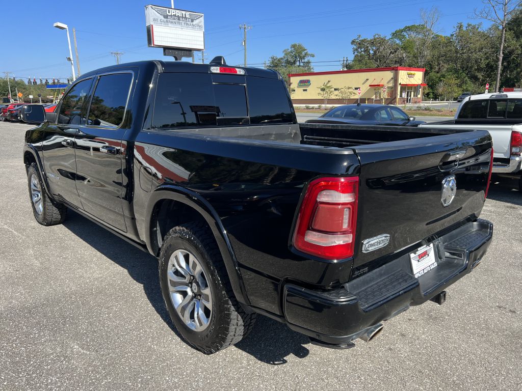 Photo 7 of this RAM 1500