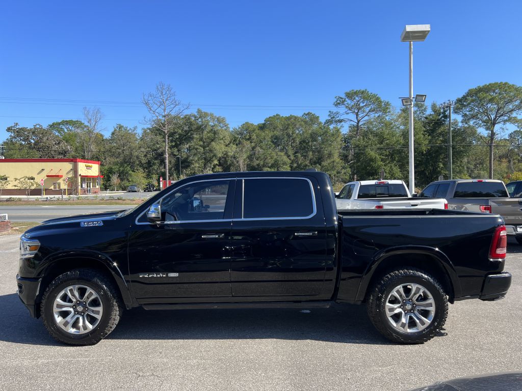 Photo 8 of this RAM 1500