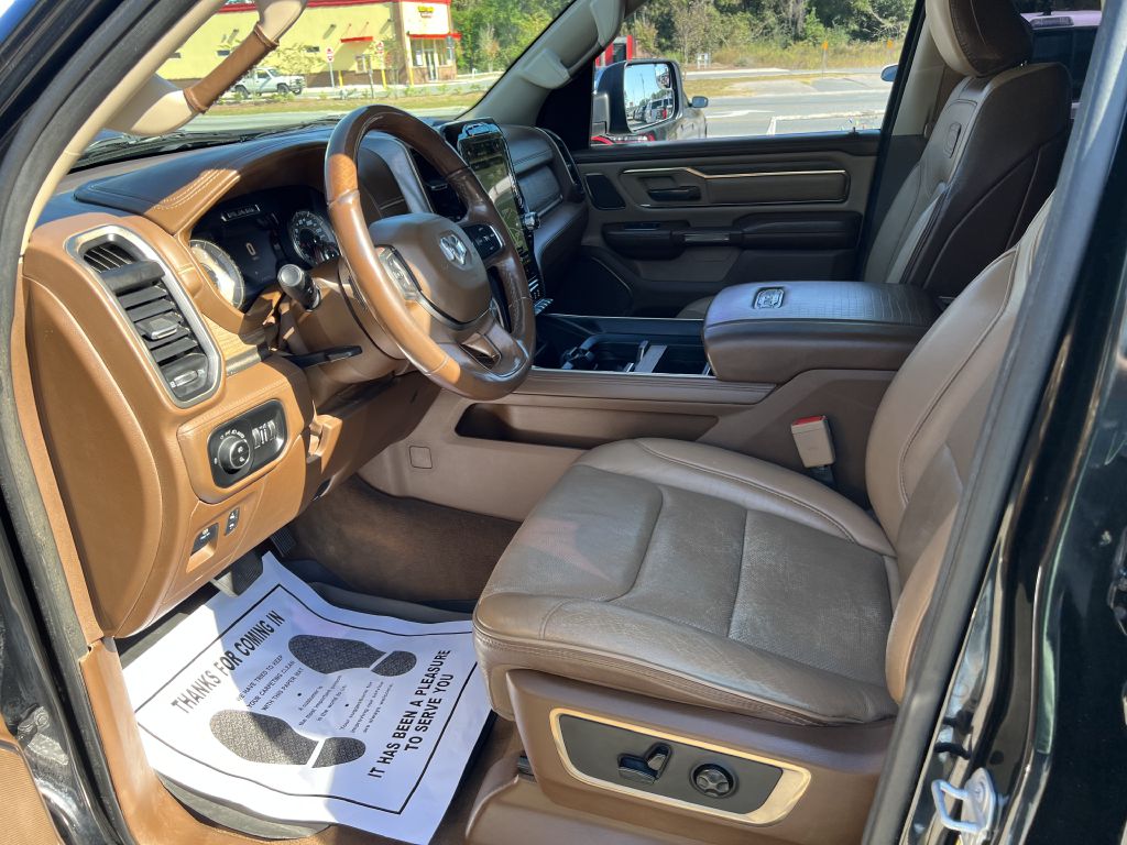 Photo 9 of this RAM 1500