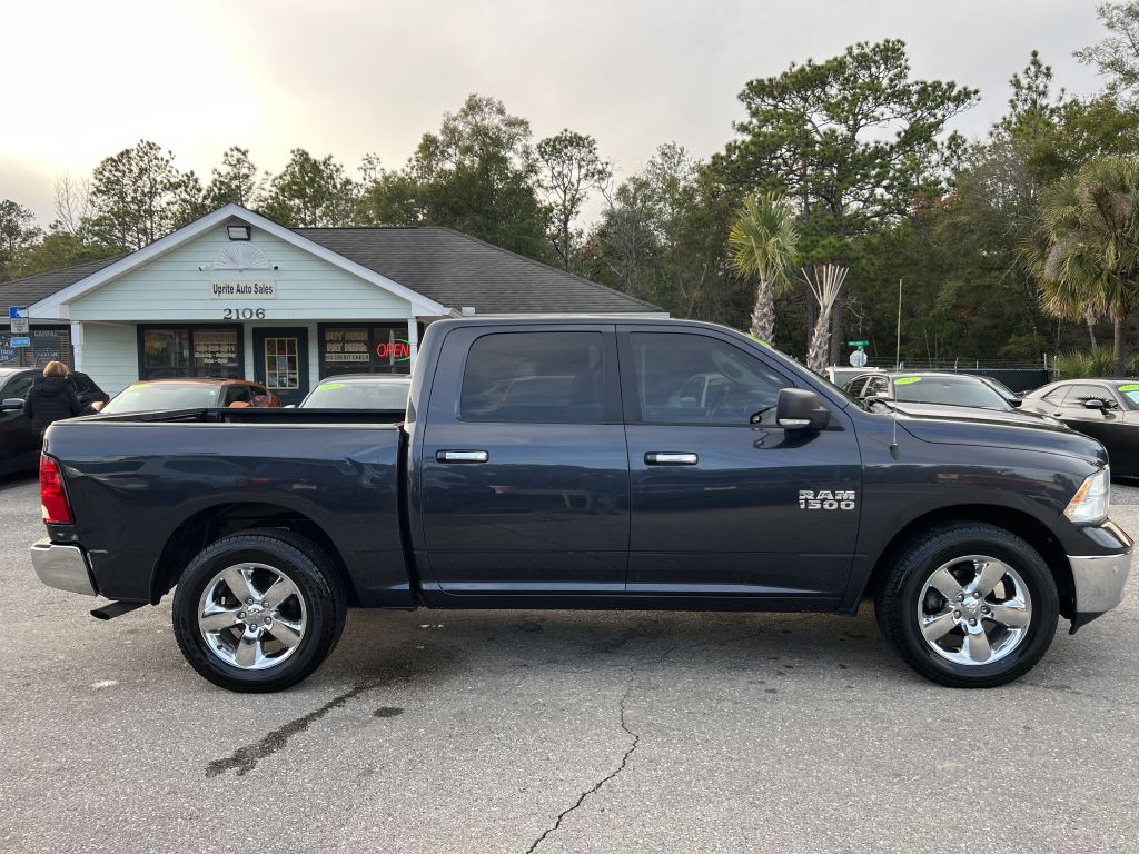 Photo 4 of this RAM 1500