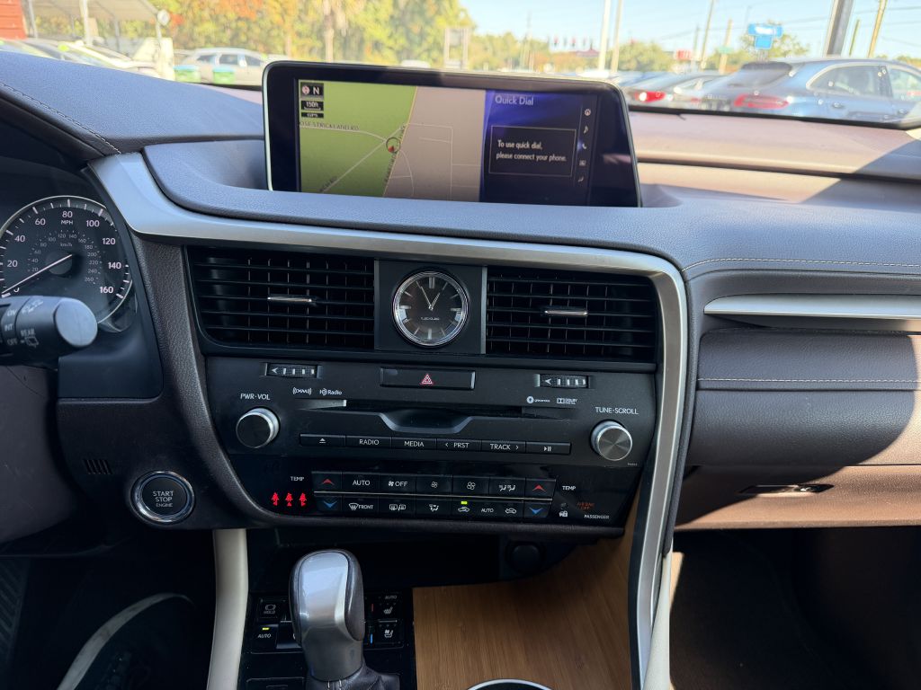 Photo 14 of this LEXUS RX